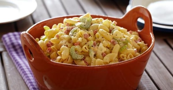 Old-Fashioned Macaroni Salad