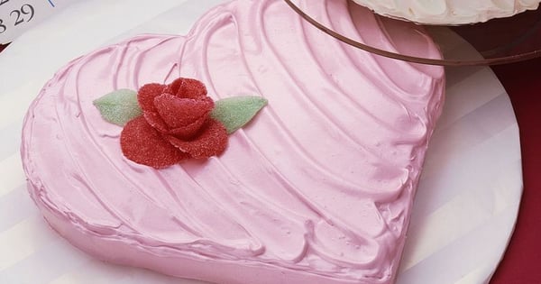 Sweet Heart Cake