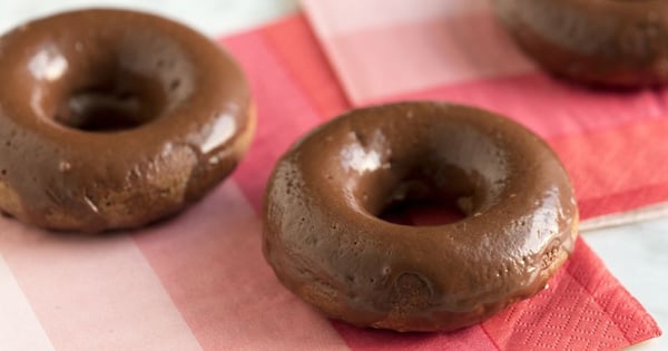 Easy Baked Chocolate Glazed Doughnuts