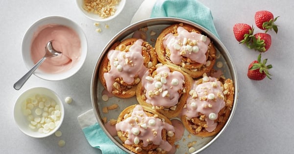 Cookie-Stuffed Strawberry & Cream Cinnamon Rolls