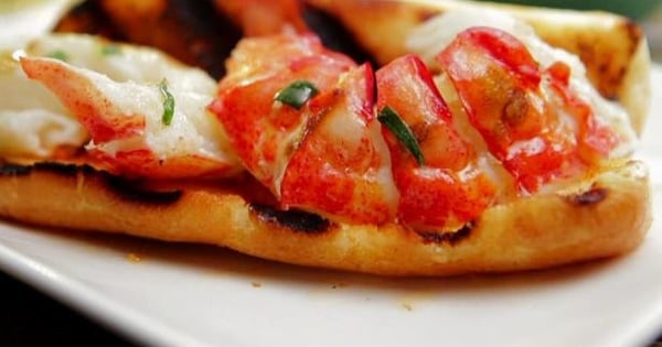 Hot Lobster Roll with Lemon-Tarragon Butter