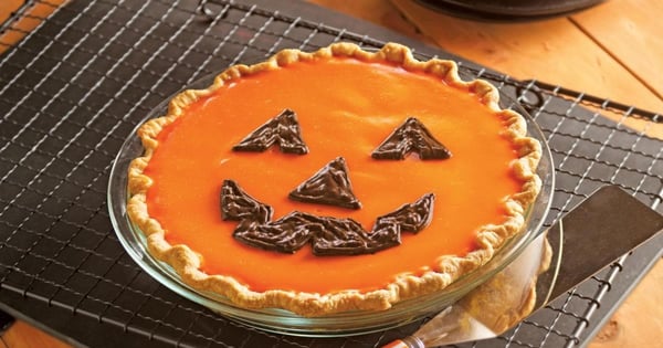 Jack-o-Lantern Orange-Pumpkin Pie