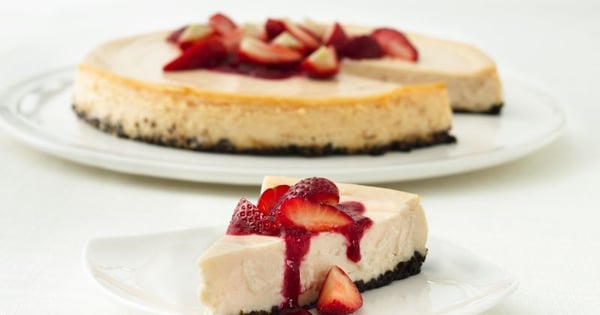 Strawberry Cheesecake with Double-Berry Sauce