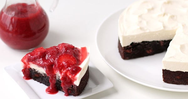 Strawberry-Rhubarb Brownie Cheesecake
