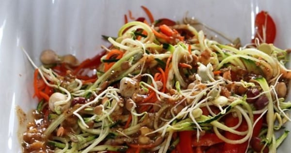 Raw Pad Thai