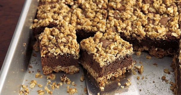 Old-Fashioned Oatmeal Brownies
