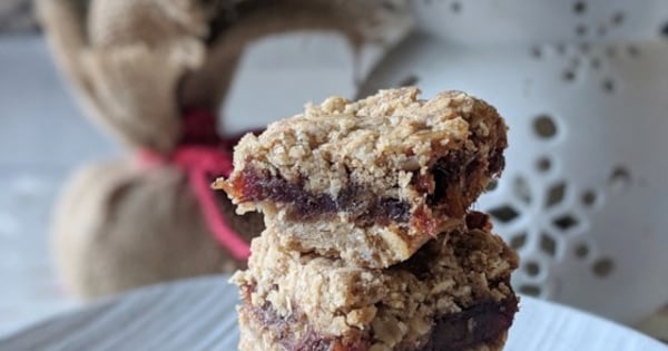 Gramma's Date Squares