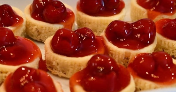 Mini Cheesecakes I