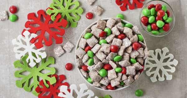 Holiday Muddy Buddy Chex Mix