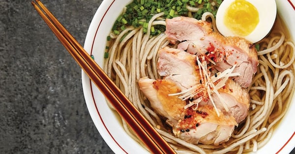 Hot Soba with Chicken and Egg
