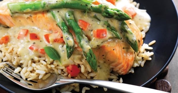 Creamy Basil Salmon Bake