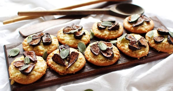 Mini Fig Pizza Bites