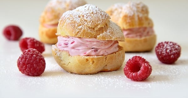 Raspberry Cream Puffs