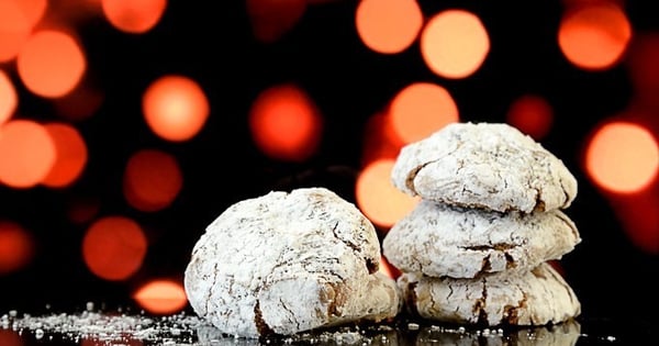 Chocolate Almond Christmas Cookies