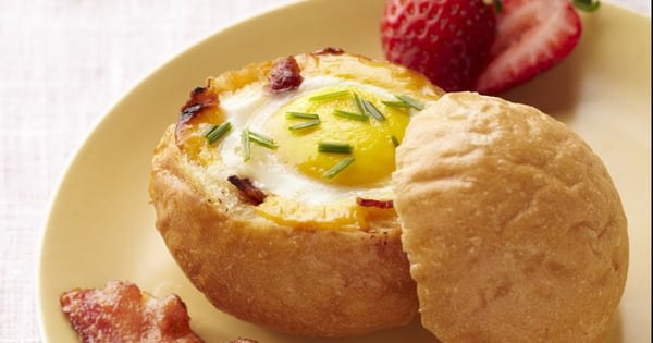 Cheesy Egg-in-a-Bowl