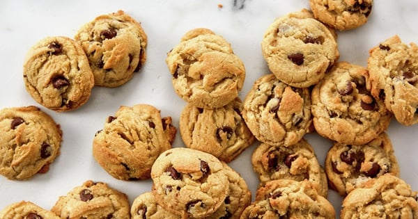 Soft and Chewy Chocolate Chip Cookies