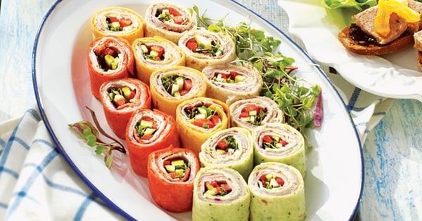Mediterranean-flavoured tortilla sushi