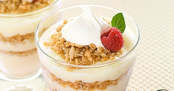 Lemon Crumble Parfaits