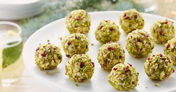 Goat Cheese Balls with Pistachio and Dried Cherries