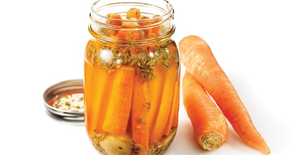 Pickled carrots with roasted garlic and thyme