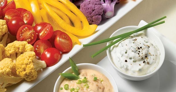 Raw veggie dip duo