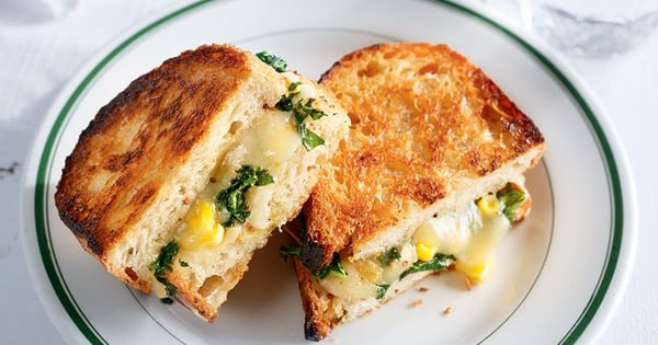 Kale Grilled Cheese from Ricardo