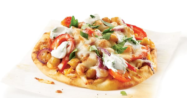 Spicy chickpea naan bread mini-pizzas