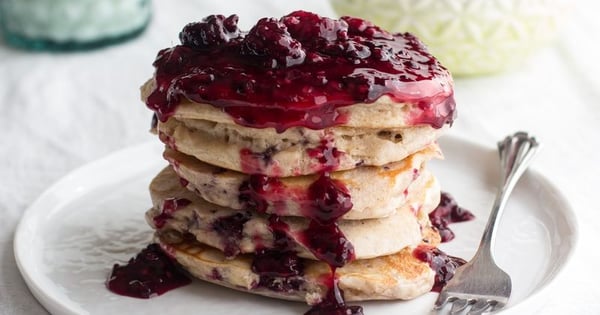 Blackberry Buttermilk Pancakes