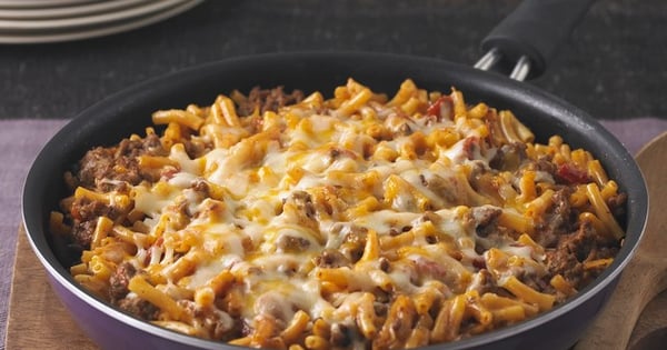 Cheesy Macaroni-Beef Skillet