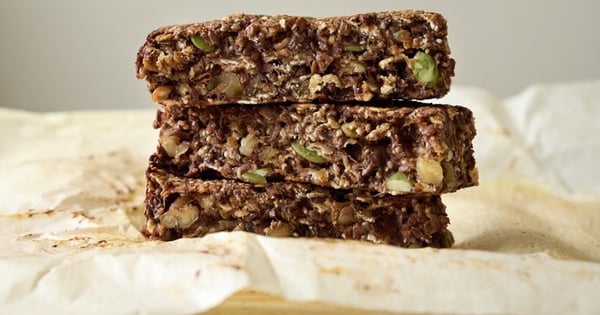 Vegan Date Breakfast Bars