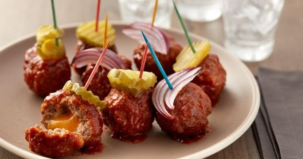 Slow-Cooker Barbecue Bacon Cheeseburger Meatballs
