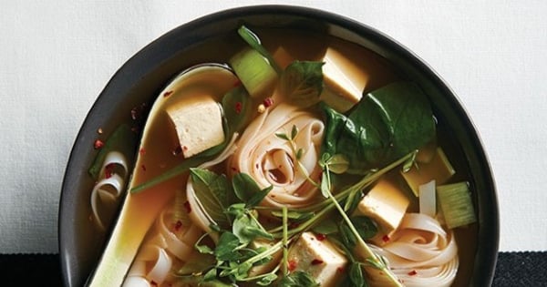 Gingery tofu and rice noodle soup