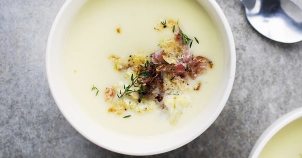 Cream of Cauliflower Soup with Crispy Bacon