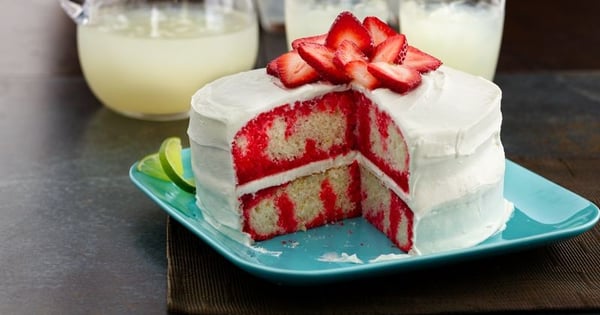 Strawberry-Lime Daiquiri Poke Cake