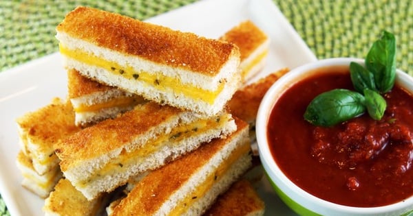 Oven-Baked Italian Grilled Cheese Fingers