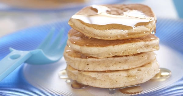 Apple Cinnamon Loonie Pancakes