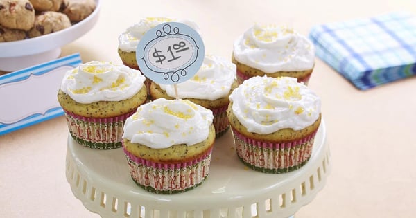 Lemon Poppy Seed Cupcakes