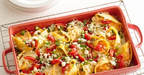 Buffalo Chicken Stuffed Shells