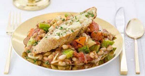 Navy Bean, Tomato & Fennel Cassoulet with Cheese Toasts