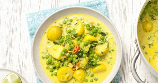 Coconut-Turmeric Curry with Potatoes and Peas