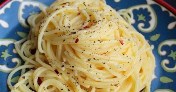 Spaghetti Cacio e Pepe
