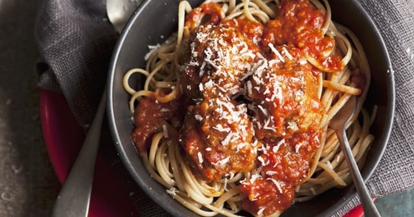 Spaghetti and Chickpea 'Meatballs'