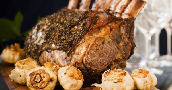 Prime Rib Beef Roast with Roasted Garlic