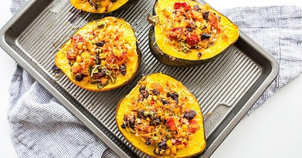 Taco-Stuffed Acorn Squash