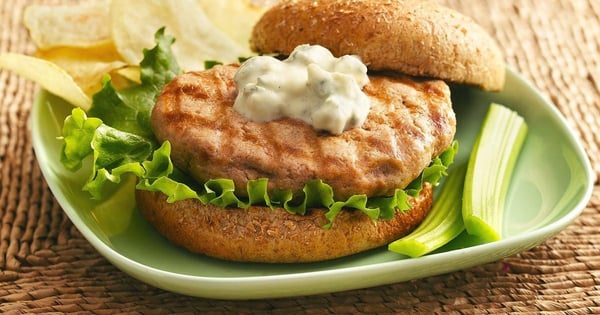 Buffalo-Blue Cheese Grilled Chicken Burgers