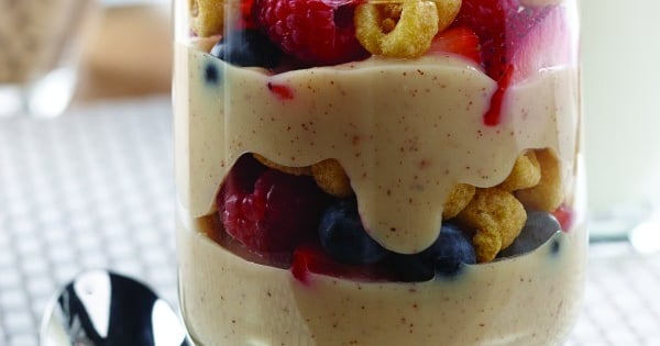 Breakfast Pudding with Mixed Berries