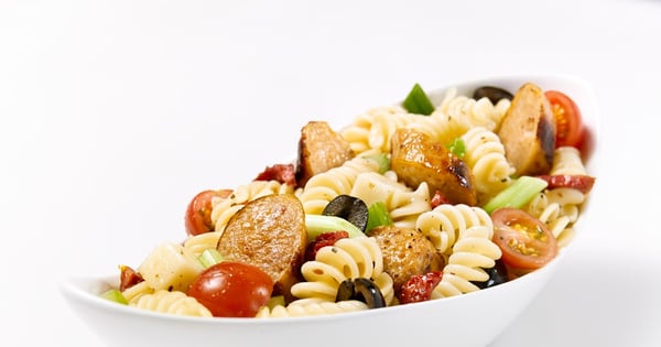 Fusilli Salad with Bacon & Cheddar Sausage