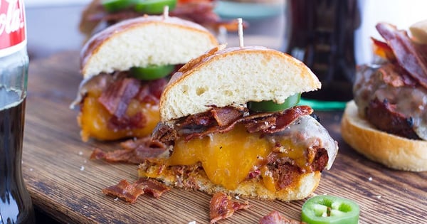 Mexican Juicy Lucy Burgers