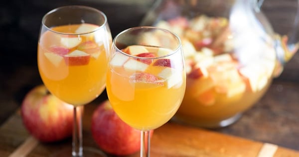 Apple Pie Sangria