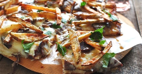 Poutine Canadian Pizza